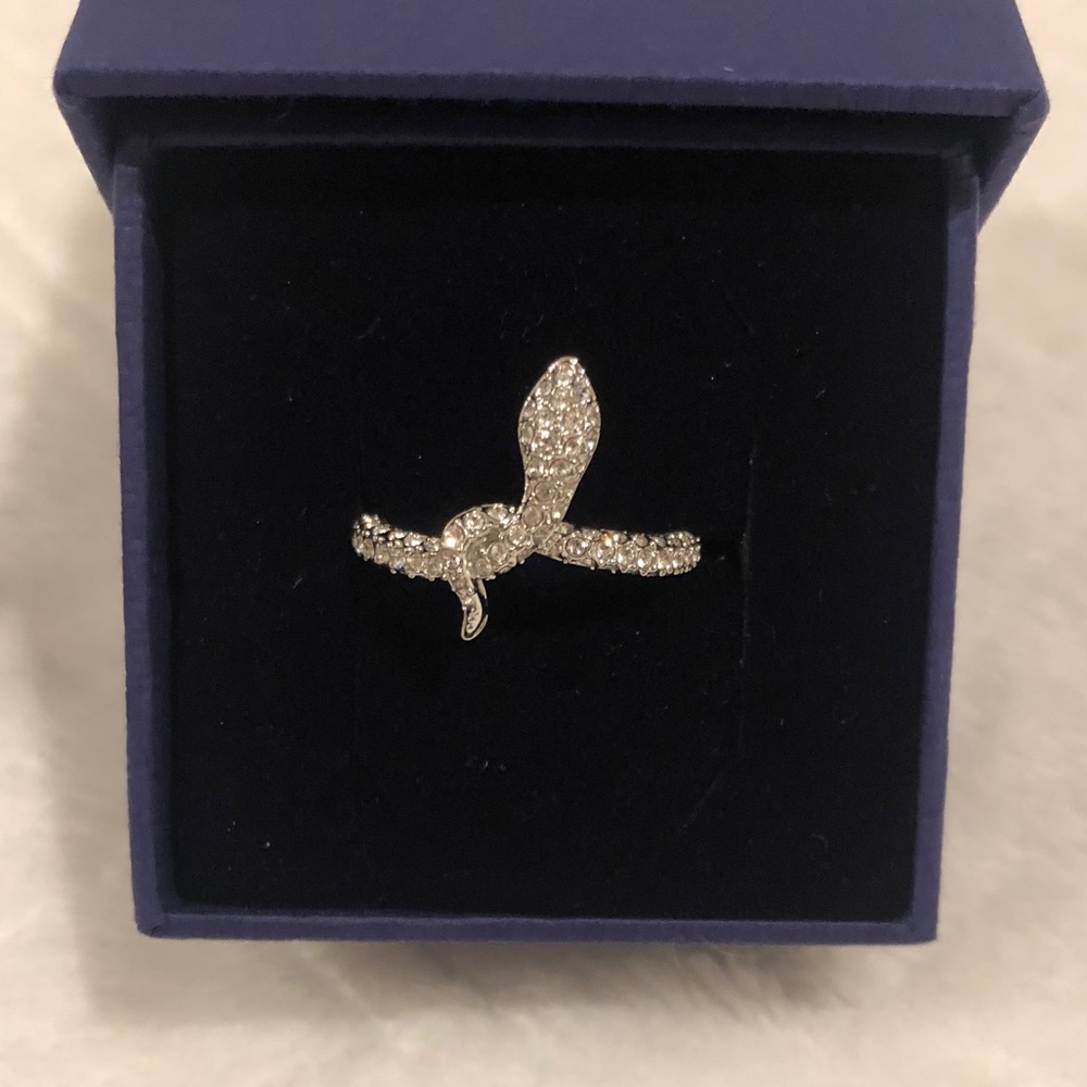 beautiful swarovski ring
